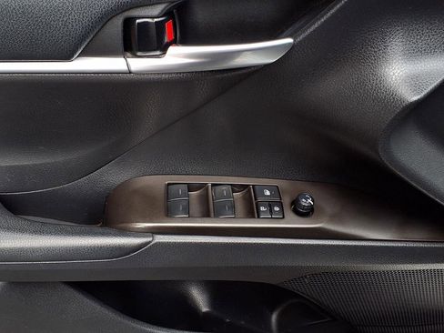 Certified 2023 Toyota Camry SE FWD image 18
