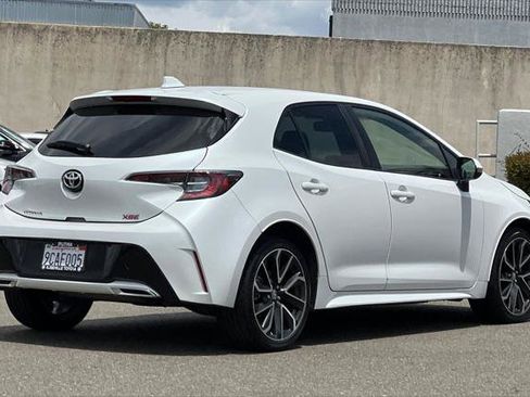 Certified 2022 Toyota Corolla XSE FWD image 2