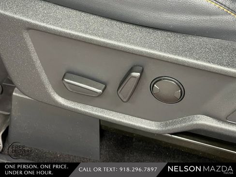 Used 2023 Ford Bronco Badlands image 20