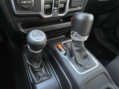 Used 2021 Jeep Wrangler Unlimited Sport image 22