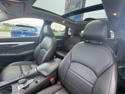 Used 2020 INFINITI QX50 Luxe w/ Navigation Package FWD image 14