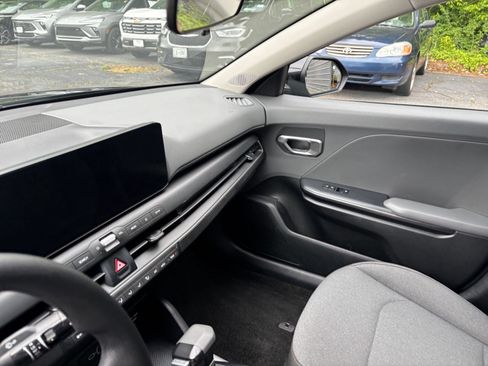 Used 2025 Kia K4 FWD image 31