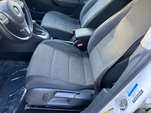 Used 2013 Volkswagen Jetta S FWD image 27