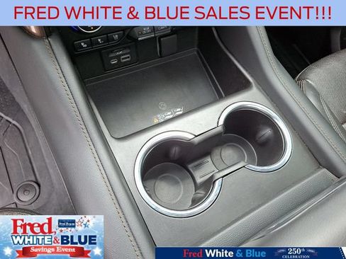 Used 2021 Chevrolet Suburban High Country AWD/4WD image 22