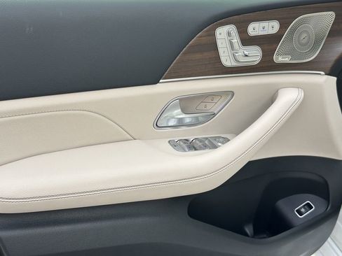 Used 2026 Mercedes-Benz GLE 450 4MATIC image 11