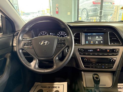 Used 2016 Hyundai Sonata Sport w/ Option Group 02 image 14
