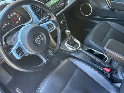 Used 2014 Volkswagen Beetle 1.8T FWD image 11