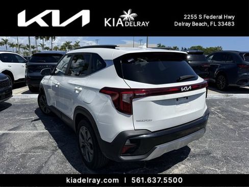 Certified 2024 Kia Seltos S FWD image 3