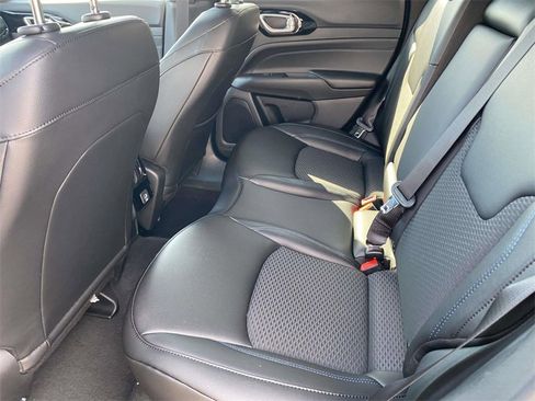 New 2026 Jeep Compass Latitude image 10