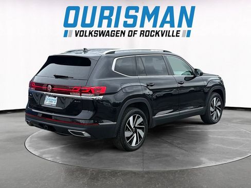 Used 2025 Volkswagen Atlas SEL AWD/4WD image 6