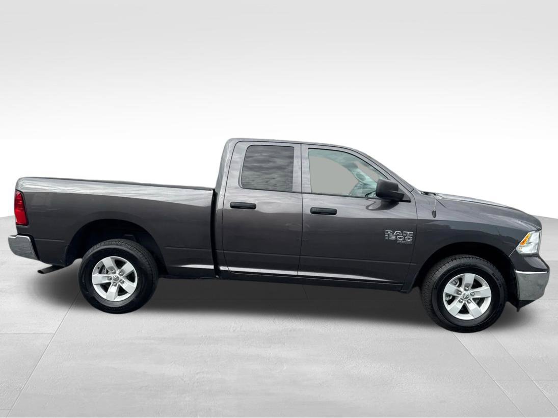Used 2024 RAM 1500 Classic SLT AWD/4WD image 4