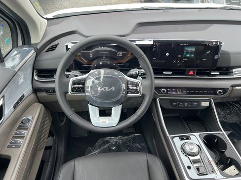 New 2026 Kia Carnival EX image 10