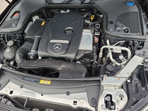 Used 2017 Mercedes-Benz E 300 image 8