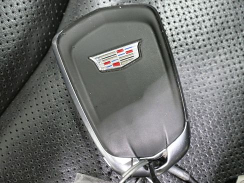 Used 2024 Cadillac XT5 Premium Luxury image 32