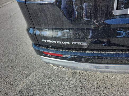 New 2026 GMC Acadia Denali w/ Super Cruise Package image 4