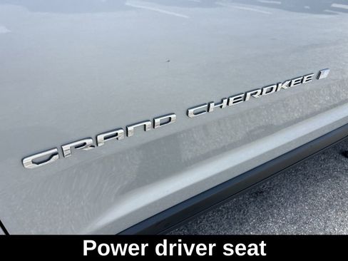Certified 2024 Jeep Grand Cherokee L Limited RWD image 19