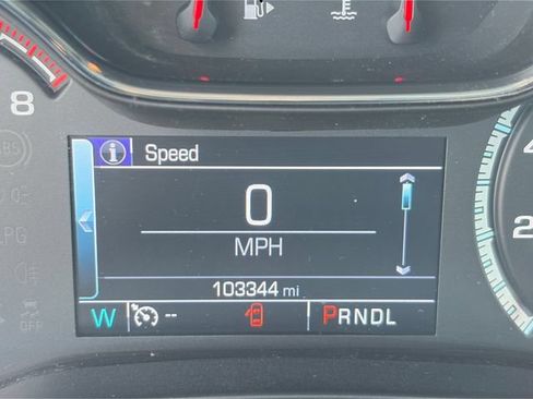 Used 2017 Chevrolet Cruze LT w/ Sun And Sound Package FWD image 11