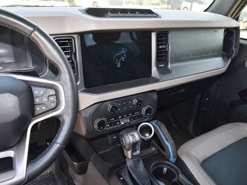 Used 2024 Ford Bronco Wildtrak AWD/4WD image 9