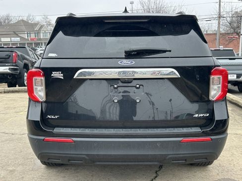Used 2023 Ford Explorer XLT image 7