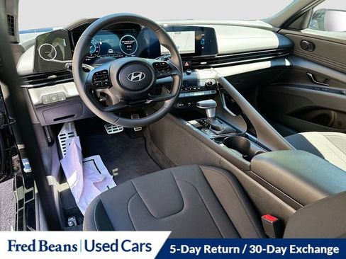 Used 2026 Hyundai Elantra SEL FWD image 27