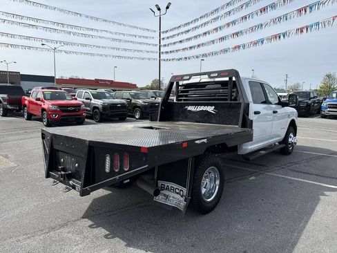 Used 2024 RAM 3500 SLT w/ Quick Order Package 2YG SLT AWD/4WD image 13