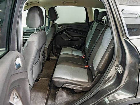 Used 2017 Ford Escape SE FWD image 32