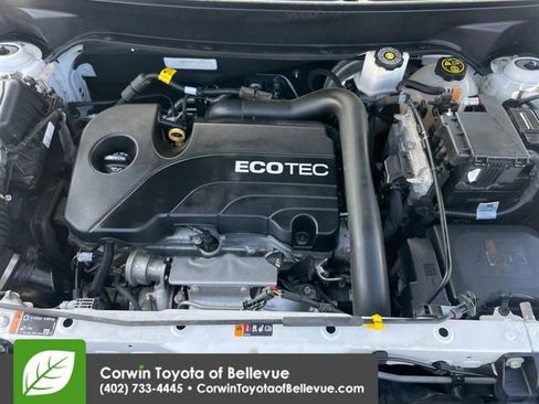 Used 2020 Chevrolet Equinox LT image 28