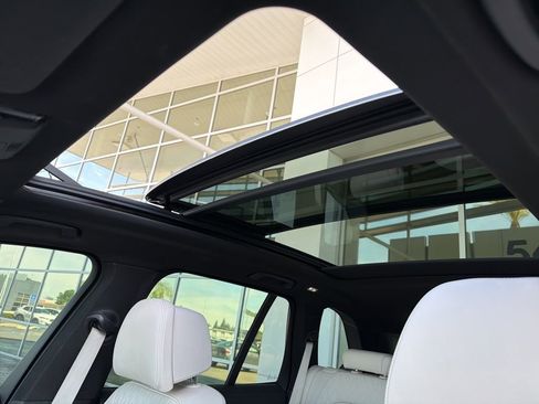 Used 2020 BMW X5 sDrive40i w/ M Sport Package image 11