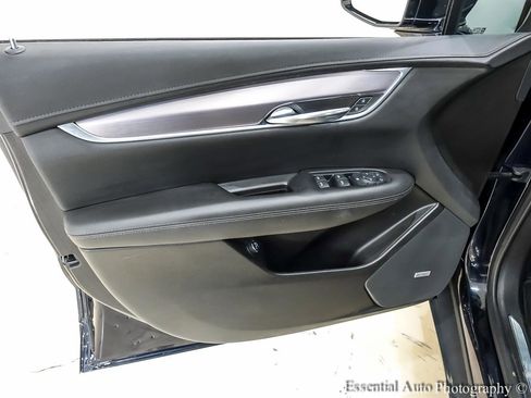 Used 2022 Cadillac XT5 Luxury FWD image 24