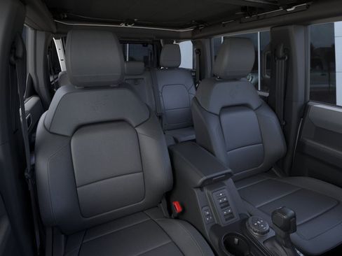 New 2025 Ford Bronco Big Bend w/ Black Diamond Package AWD/4WD image 10