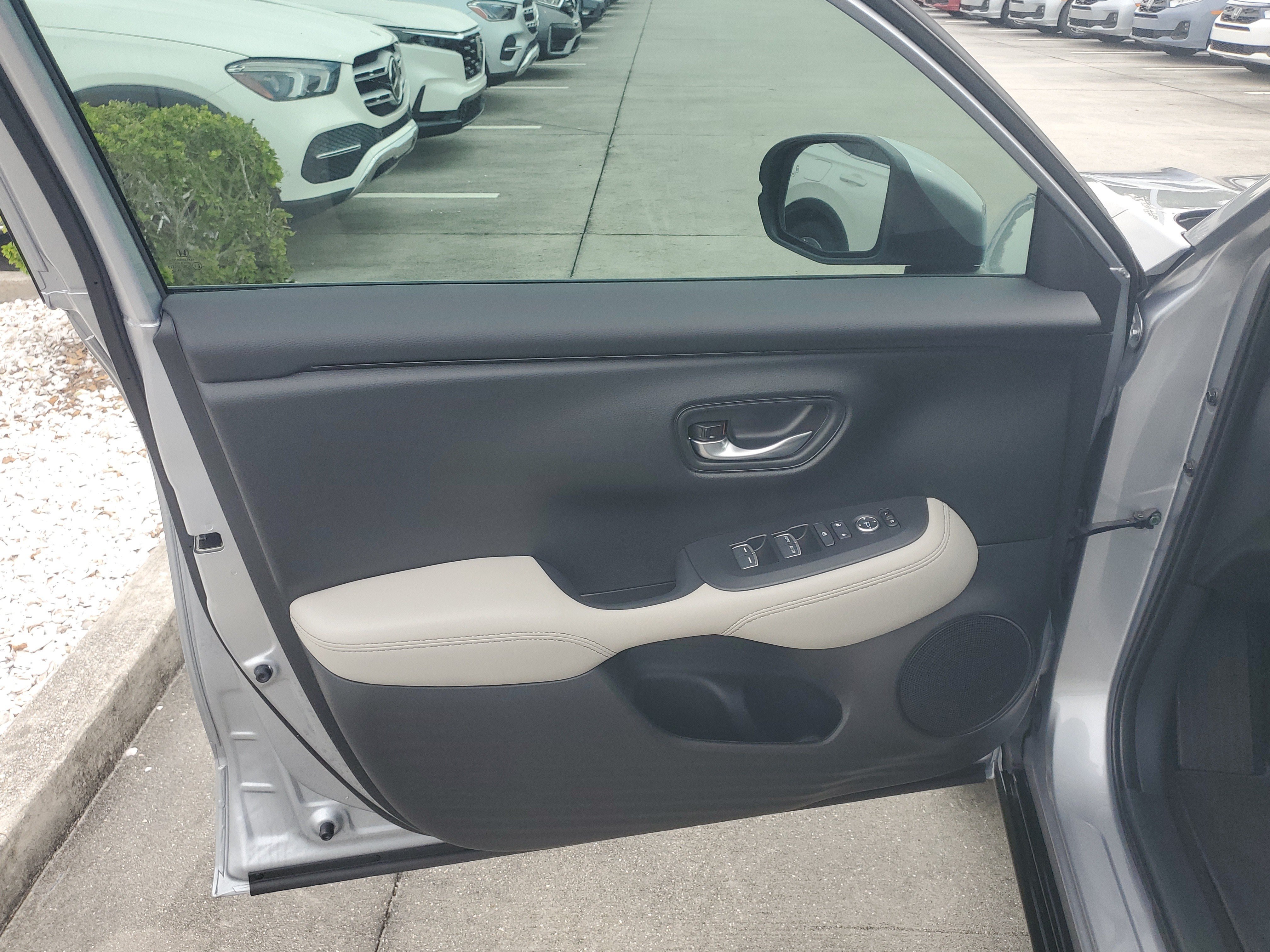 Used 2026 Honda HR-V EX-L image 22