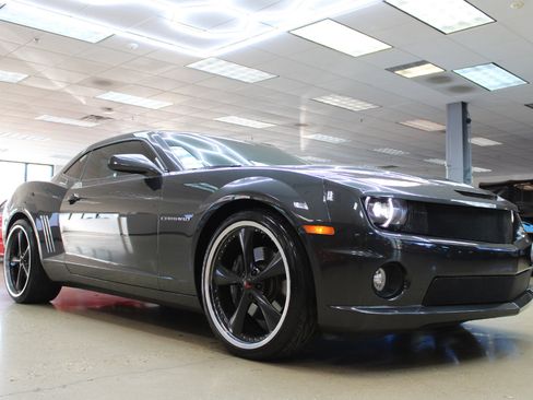 Used 2012 Chevrolet Camaro SS w/ RS Package image 2