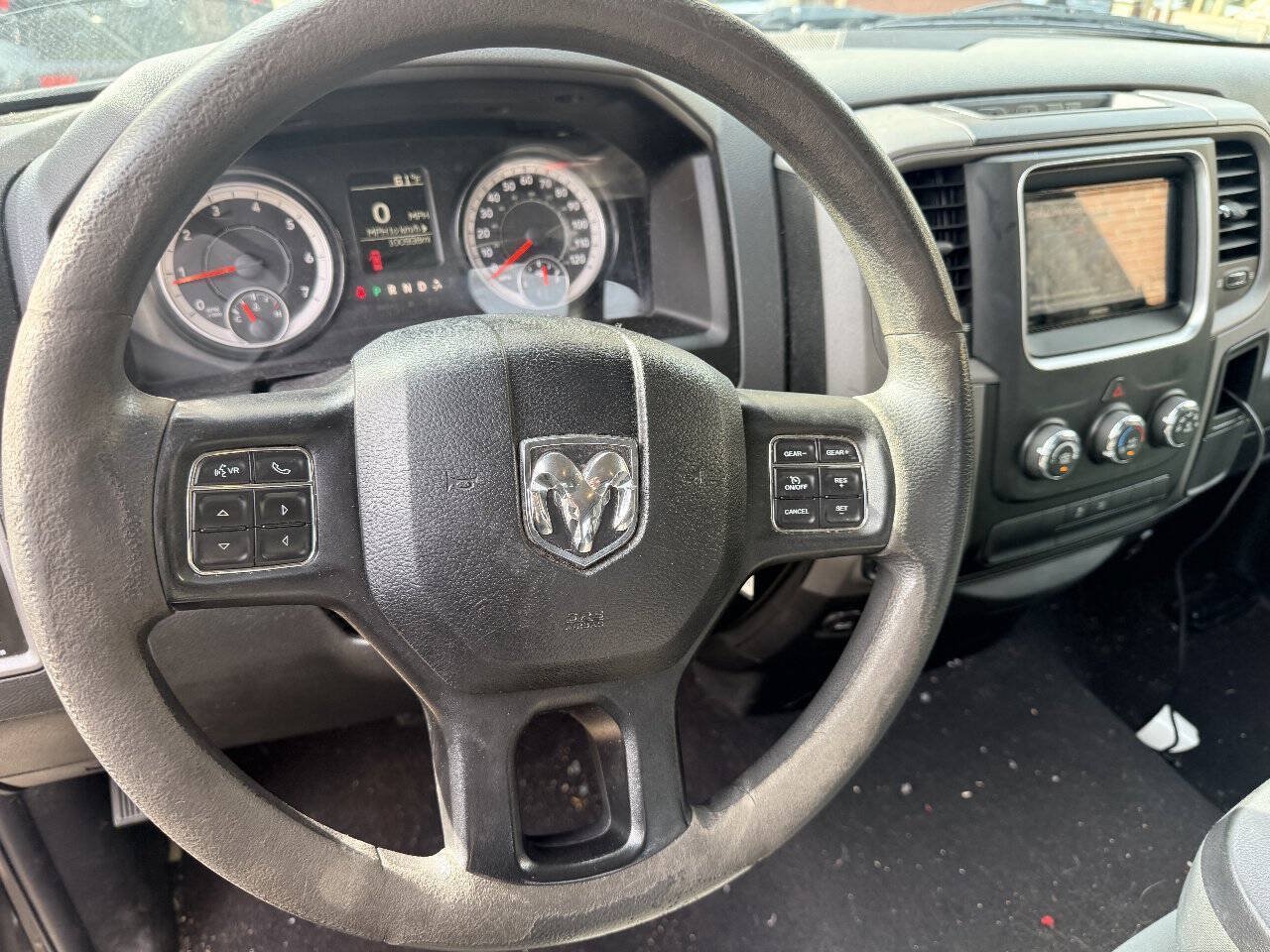 Used 2019 RAM 1500 Express AWD/4WD image 12