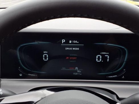 Used 2025 Kia Seltos S image 21