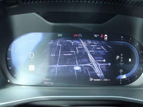 Used 2025 Volvo XC40 B5 Core image 27