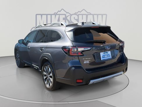 Used 2024 Subaru Outback Touring AWD/4WD image 3