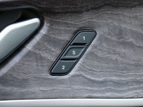 Used 2021 Jeep Grand Cherokee L Limited image 16