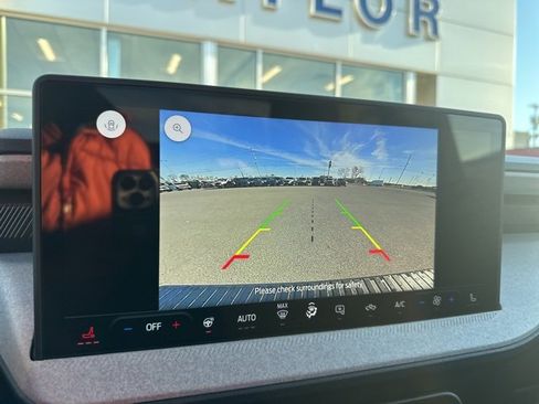 New 2025 Ford Maverick XLT w/ XLT Luxury Package image 5