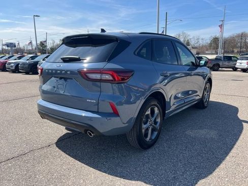 Certified 2023 Ford Escape ST-Line w/ Tech Pack #1 image 4