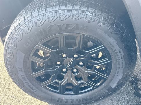 Used 2023 Chevrolet Colorado Trail Boss w/ LPO, Skid Plate Package image 11