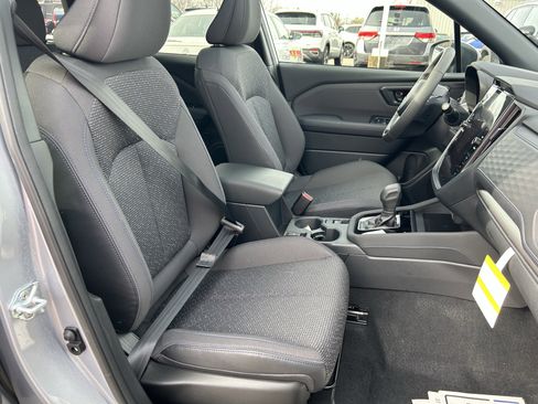 Used 2025 Subaru Forester Premium image 25