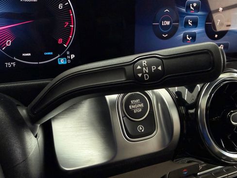 New 2026 Mercedes-Benz GLB 250 image 16