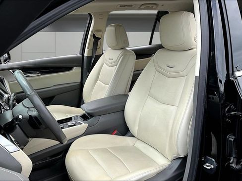 Certified 2023 Cadillac XT6 Premium Luxury w/ Technology Package AWD/4WD image 21