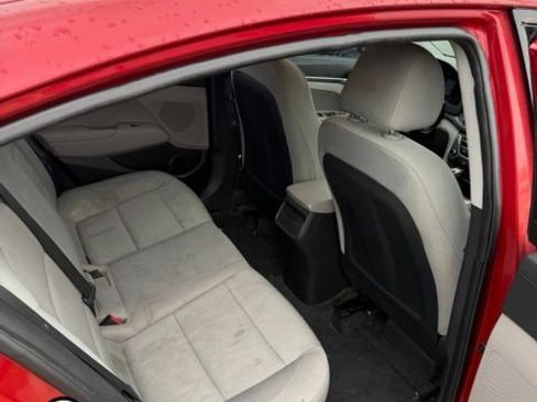 Used 2017 Hyundai Elantra SE FWD image 10