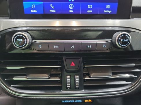 Used 2022 Ford Escape Titanium image 46