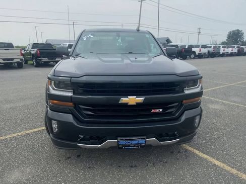 Used 2018 Chevrolet Silverado 1500 LT w/ All Star Edition AWD/4WD image 3