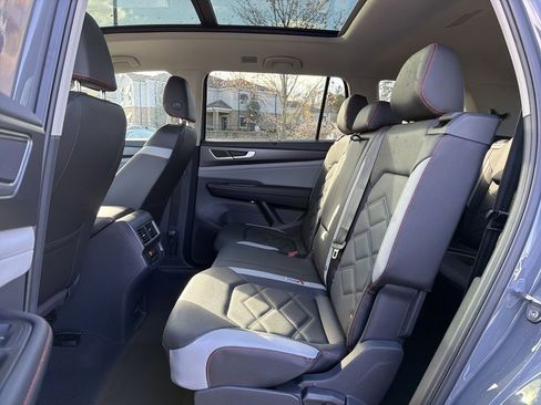 New 2026 Volkswagen Atlas Peak Edition AWD/4WD image 14