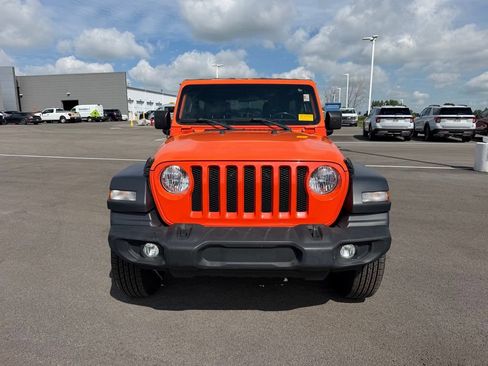 Used 2019 Jeep Wrangler Unlimited Sport S AWD/4WD image 2