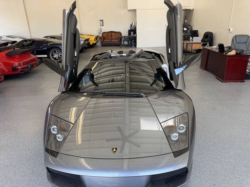 Used 2006 Lamborghini Murcielago Roadster AWD/4WD image 12