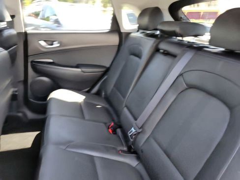 Used 2023 Hyundai Kona Limited FWD image 19